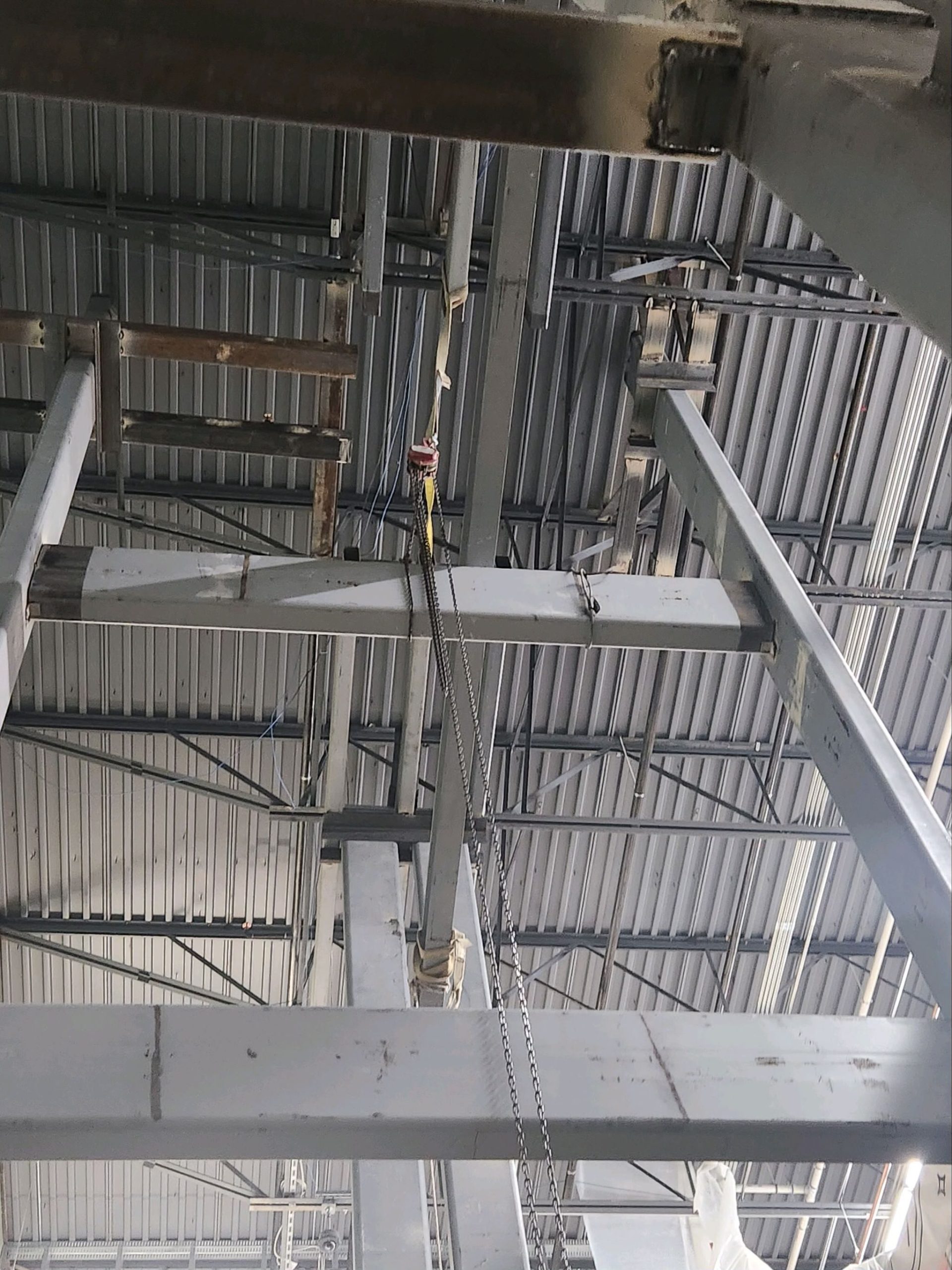 Target Oxnard elevator steel install 01